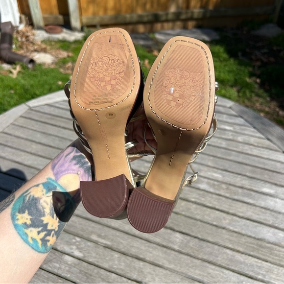 NWOT Vince Camuto Larriss Gold Brown Size 6 Strappy Platform Heel Sandals Womens - Picture 10 of 10